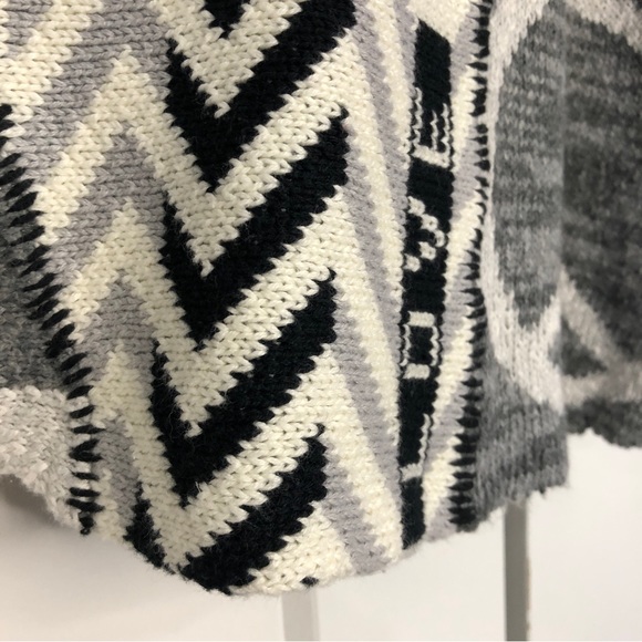 Urban Outfitters Peace and Love cropped sweater / M - Picture 7 of 8